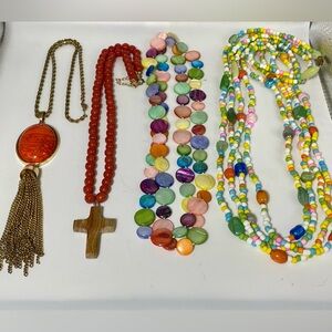 Fashion necklace lot of four